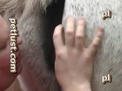 She want to suck this horse so much
